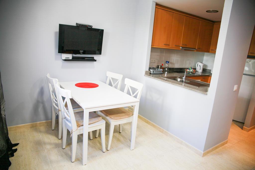 Apartments Beach Club Lloret de Mar Bagian luar foto